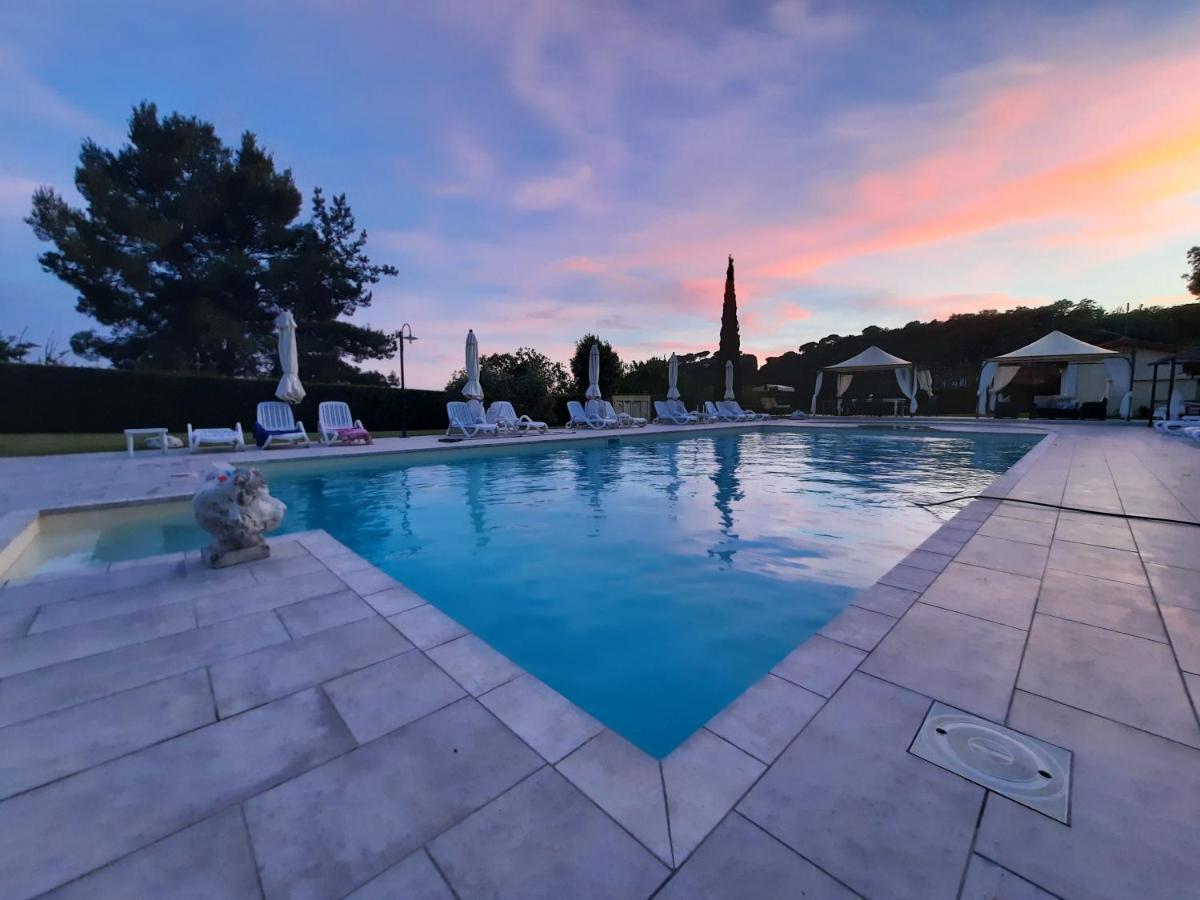 Il Casolare Val Di Mare Apartment Riparbella Luaran gambar