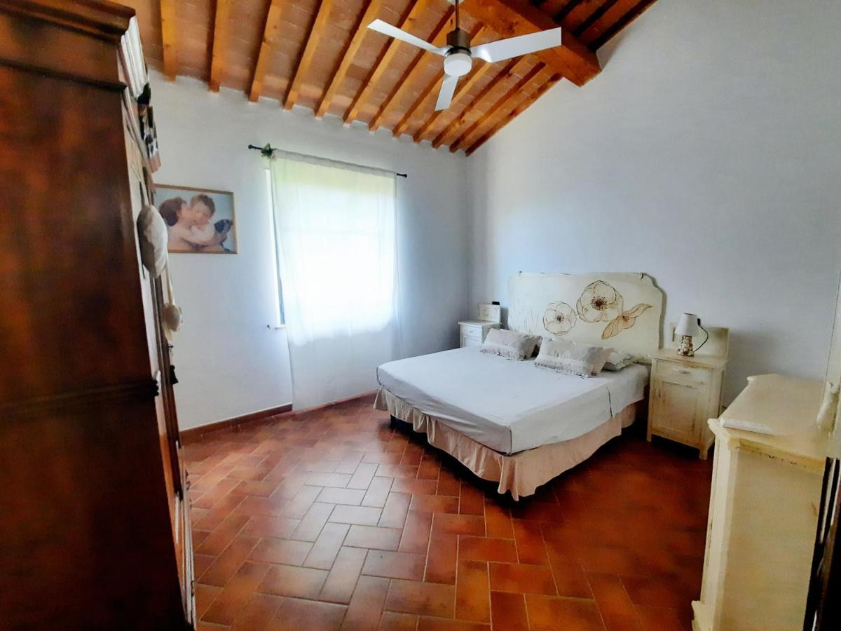 Il Casolare Val Di Mare Apartment Riparbella Luaran gambar