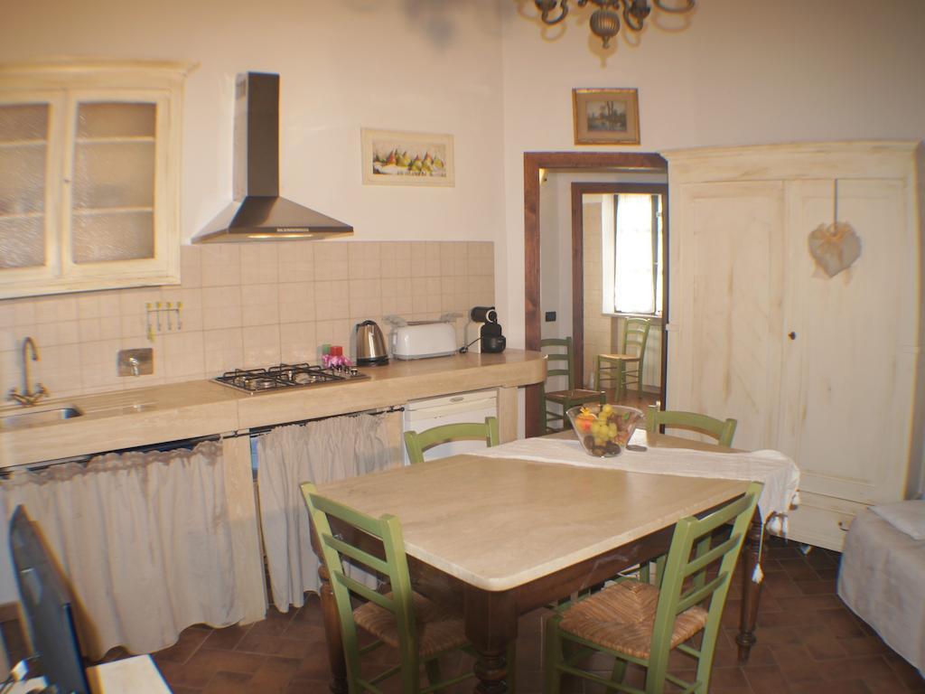Il Casolare Val Di Mare Apartment Riparbella Bilik gambar