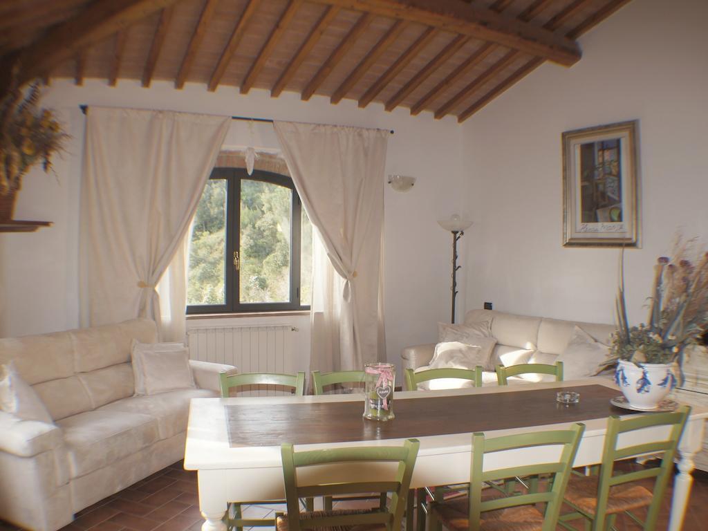 Il Casolare Val Di Mare Apartment Riparbella Luaran gambar