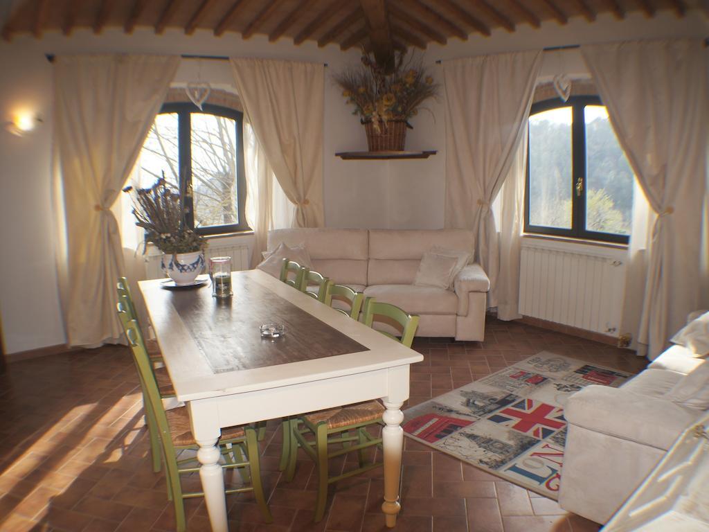 Il Casolare Val Di Mare Apartment Riparbella Luaran gambar